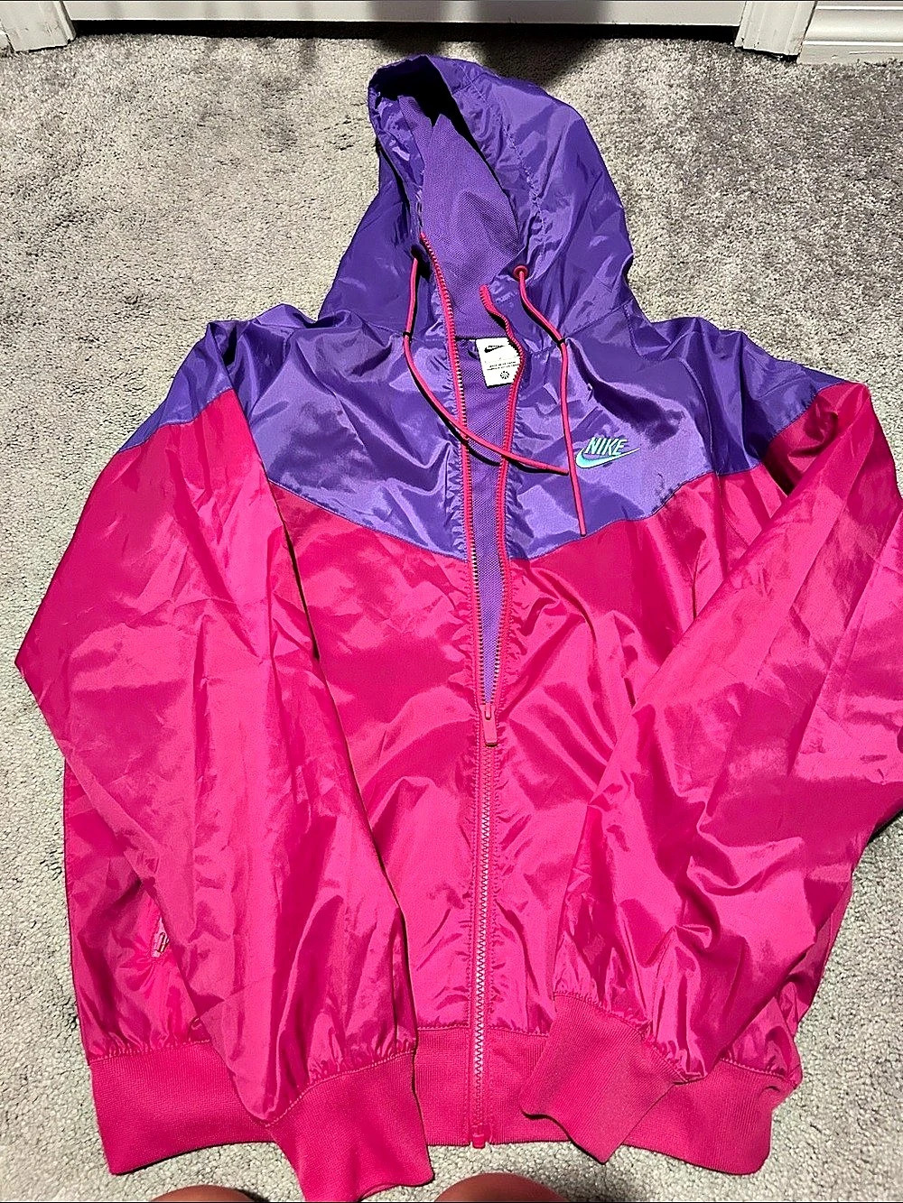Nike Sportswear Windrunner Jacket Color Block in Pink & Purple Size Small